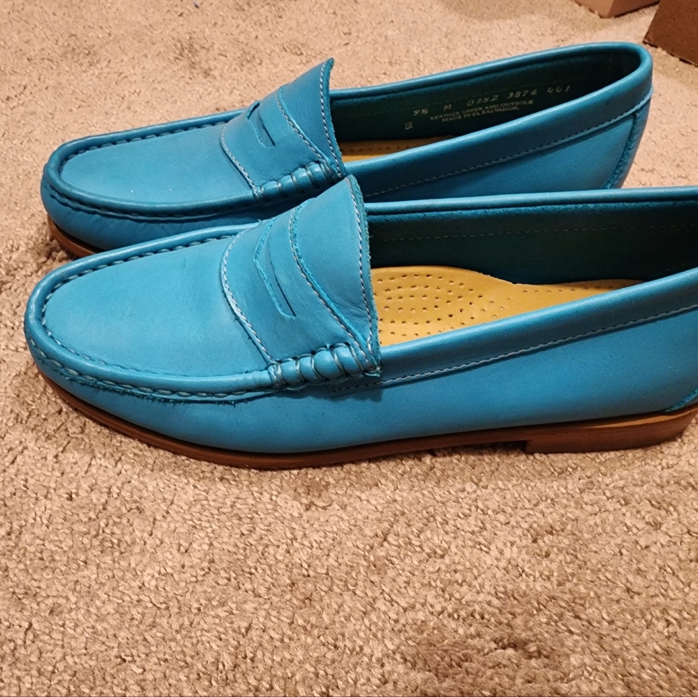 Women's loafers